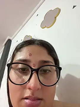 croftsmila's cam snapshot