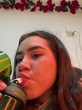 Im_Valen_Cute's cam snapshot