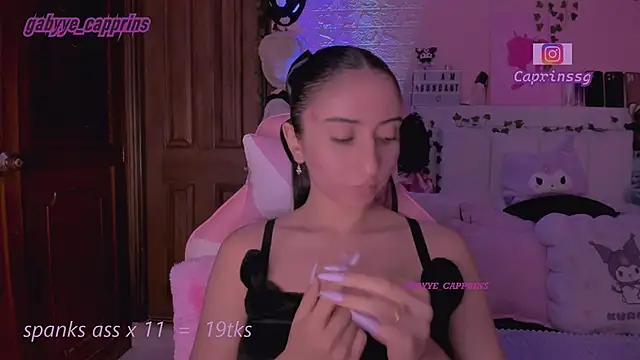 gabyye_capprins's cam snapshot