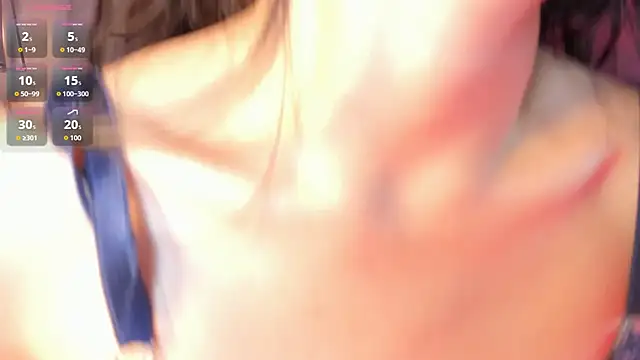 mara_swan_'s cam snapshot