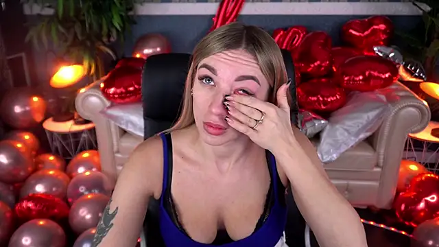 ArinaWong's cam snapshot