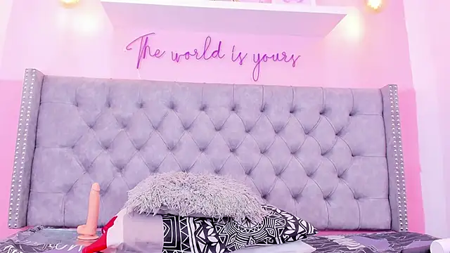 Sophiia_77's cam snapshot