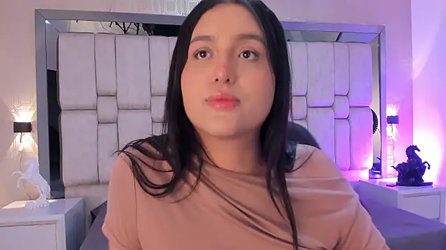 ValeryCooper18 live sex cam