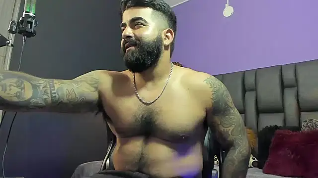 Lyon_vach live sex cam