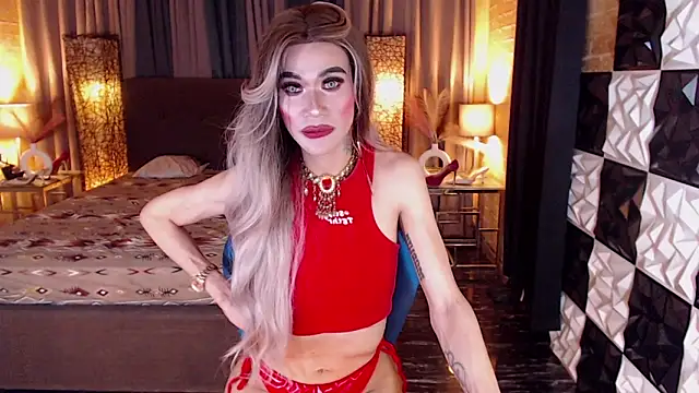 MonstrousCockDiva live sex cam