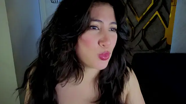 Luvienne's cam snapshot