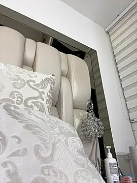 ALISSON_FOXXX1 live sex cam