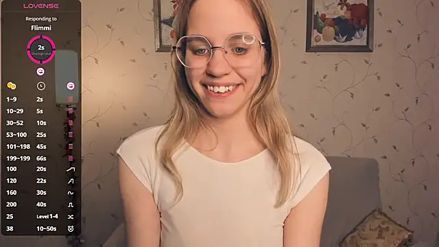 JoanBaggott's cam snapshot