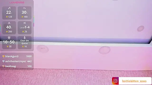 Viollet_xoxo's cam snapshot