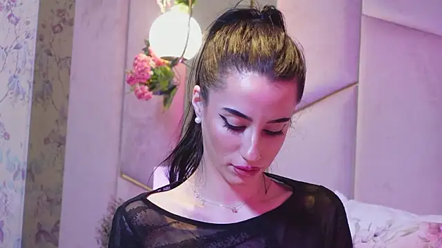 AmeliaJune live sex cam