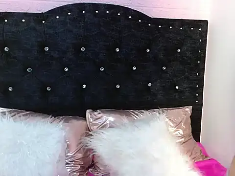 Mariana_Diamond's cam snapshot