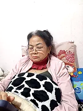 Hotestlove live sex cam