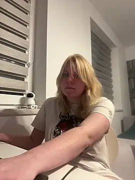 Nallinee live sex cam