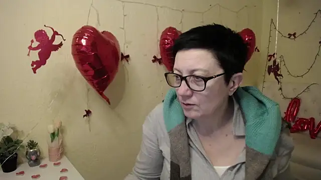 EmilyL0ve's cam snapshot