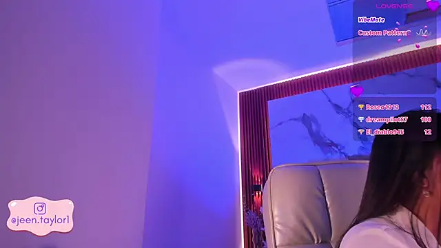 Jeen_Taylor's cam snapshot