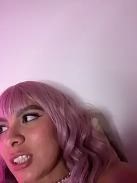 Nicollewest1's cam snapshot