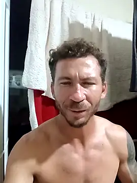 RobertoLuiz84's cam snapshot