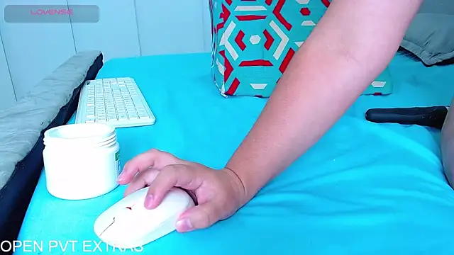 Ivyquenn's cam snapshot