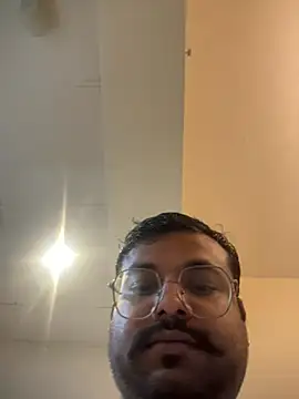 HonedGrub live sex cam