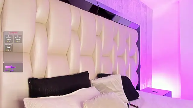 _CurlyGirl_'s cam snapshot