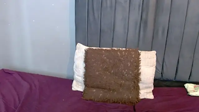 ChubbyBuddyxXx's cam snapshot