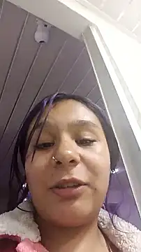 Charis_21's cam snapshot