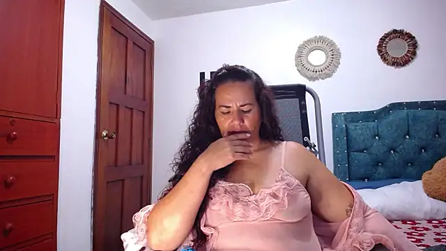 sofiamature01's cam snapshot