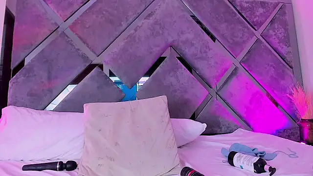 luciagray1's cam snapshot