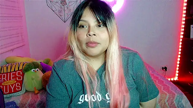 EllieMoonX's cam snapshot