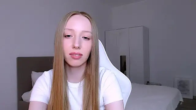 Luna_insniity's cam snapshot