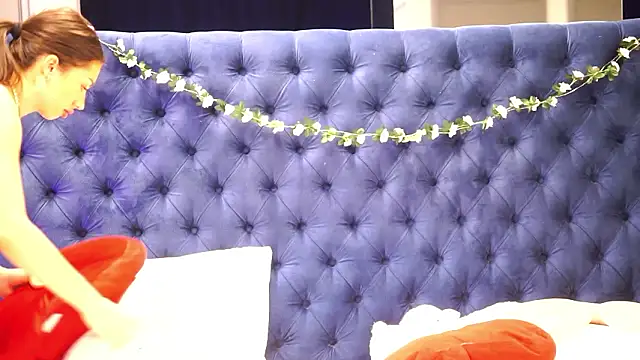 LalaRoze live sex cam