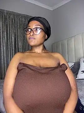 Bustygoddess32 live sex cam