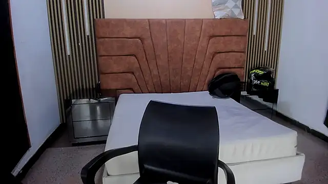 MATHY_ROBERT live sex cam