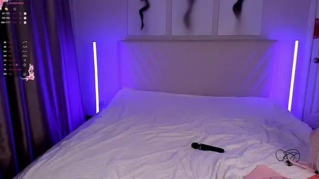 EmmaBarbs's cam snapshot