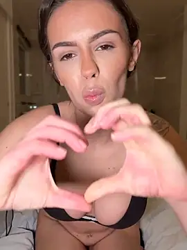 HotBella- live sex cam