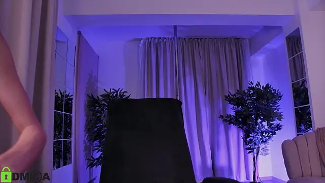 AllenaMoon live sex cam