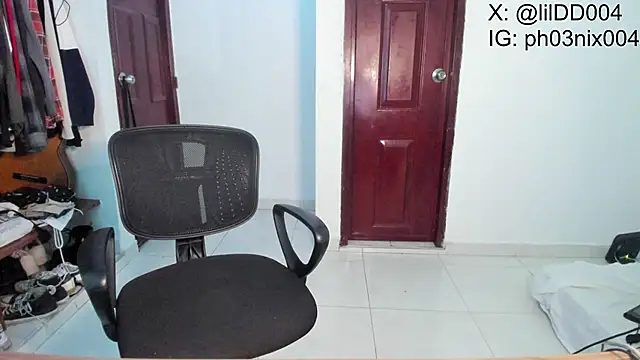 Danni18 live sex cam