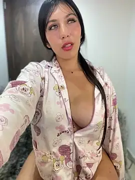 MiaJones21 live sex cam