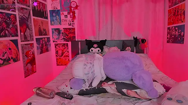 MissCurvyTop's cam snapshot