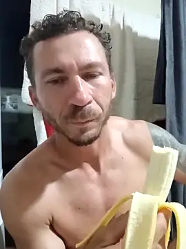 RobertoLuiz84 live sex cam