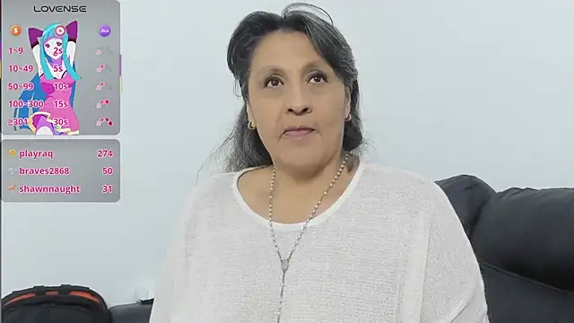 merlyna_goldens's cam snapshot