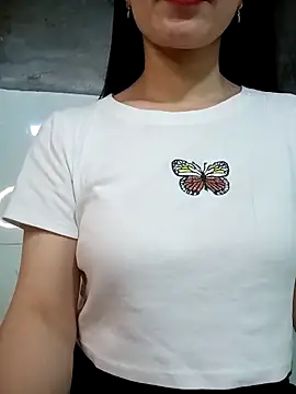 Vyvvyy69's cam snapshot