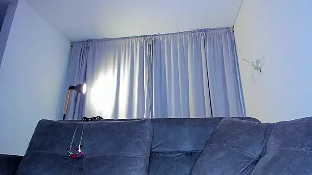 roman_muscle's cam snapshot