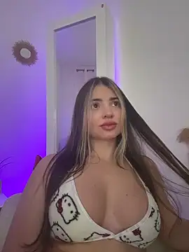 Ashleyjenner_'s cam snapshot