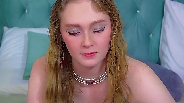 AgataFoxley's cam snapshot