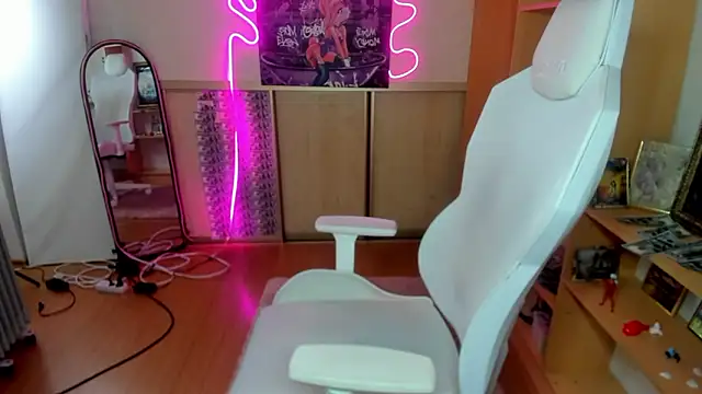 Cattie_w_'s cam snapshot