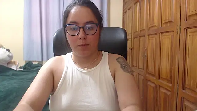 Venus_cat_'s cam snapshot