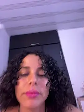 Nala_OMG's cam snapshot