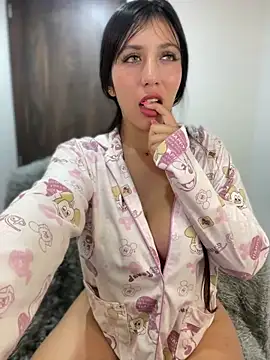 MiaJones21's cam snapshot