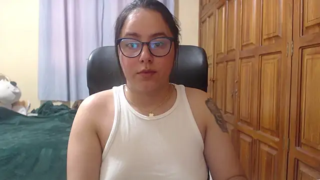 Venus_cat_'s cam snapshot